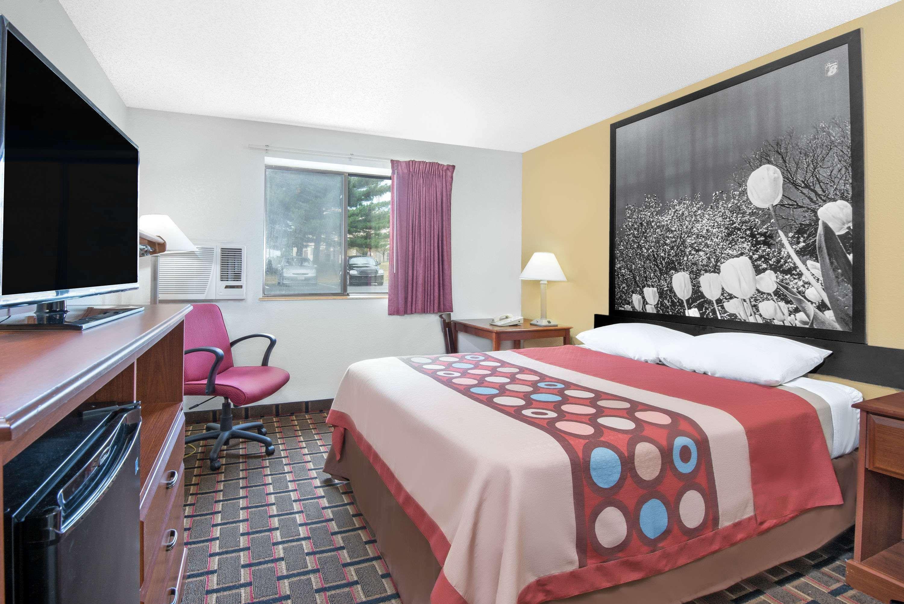 Super 8 By Wyndham Kent/Akron Area Εξωτερικό φωτογραφία